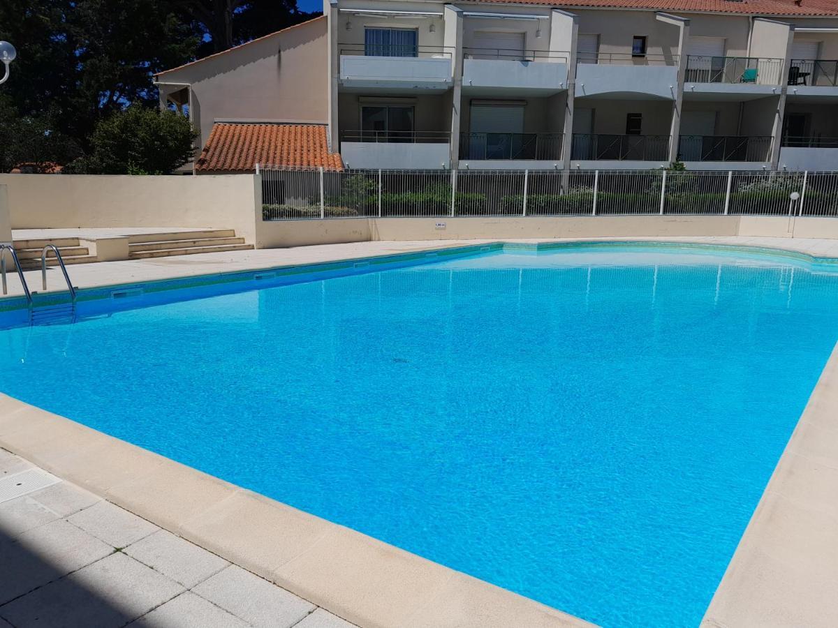 Appartement Au Calme Avec Piscine Et Parking Dans Residence Securisee Saint-Jean-de-Monts Exterior photo